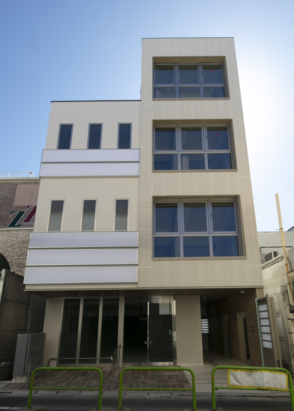 東京都板橋区医療テナントビル4階建Ｓ造